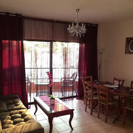 Grecian Beach Apartmán *