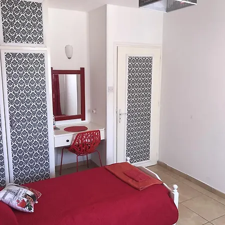 Grecian Beach Apartments Apartment *