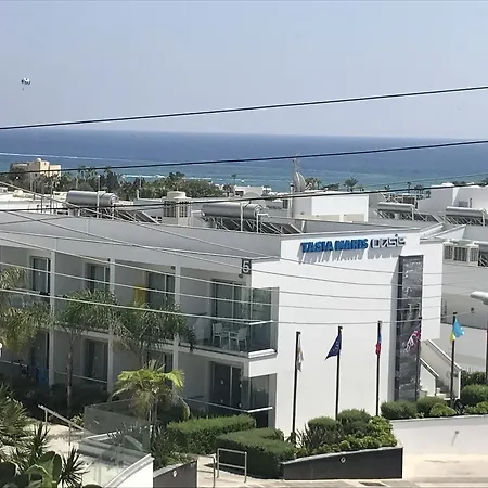 Grecian Beach Apartments Apartment *
